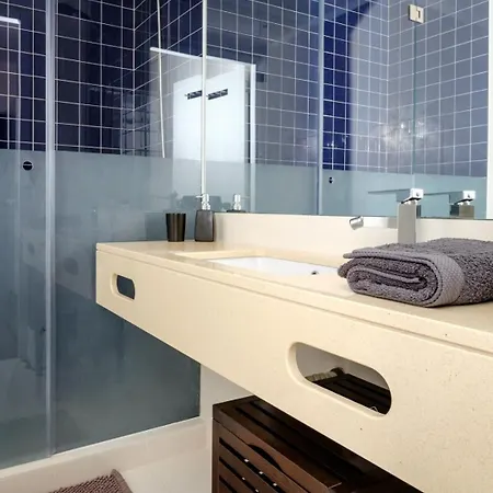 Sky View Apartment Апартаменты *